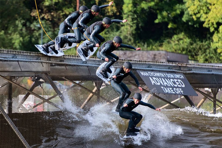 Nico von Lerchenfeld: wakeboarding in an artificial wave pool | Photo: O