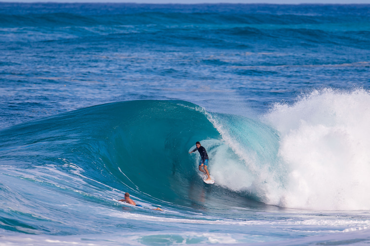 Off-The-Wall, North Shore of Oahu: a great all-around peak for regular footers | Photo: Duke/Creative Commons