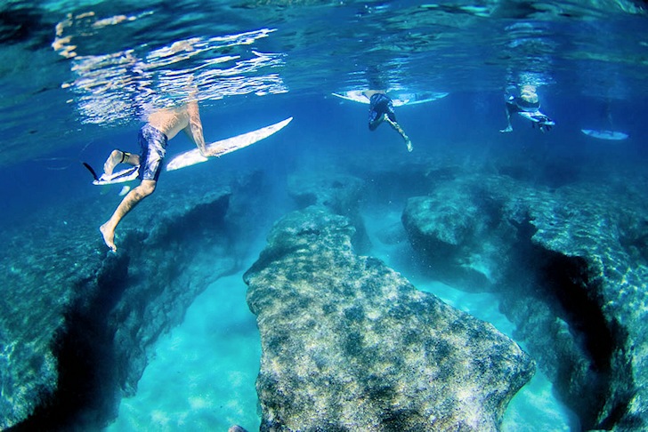 Pipeline: meet the underwater reef caves