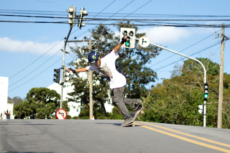 Pivot 360: a skateboard trick that is similar to the endover | Photo: Silveira/Creative Commons