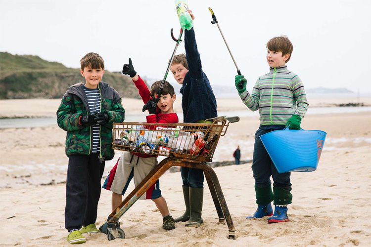 Plastic Free Awards: the initiative will award ten UK eco-warriors | Photo: Lean/SAS