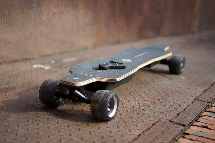 Possway T3: a sturdy electric skateboard | Photo: Possway