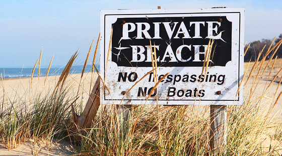 Private beaches: support Surfrider Foundation
