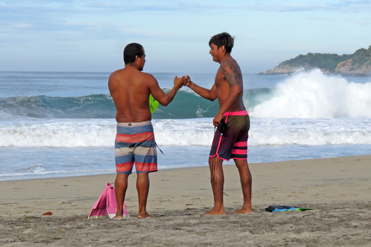 Godofredo Vasquez and Angel Martinez: Puerto Escondido lifeguards getting ready for a bodysurfing matchup | Photo: JP Murphy
