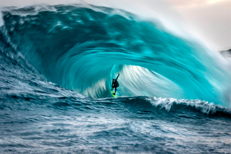 Shanan Worrall: hiding inside a terrifying cavern at The Right | Photo: Chris White/WSL