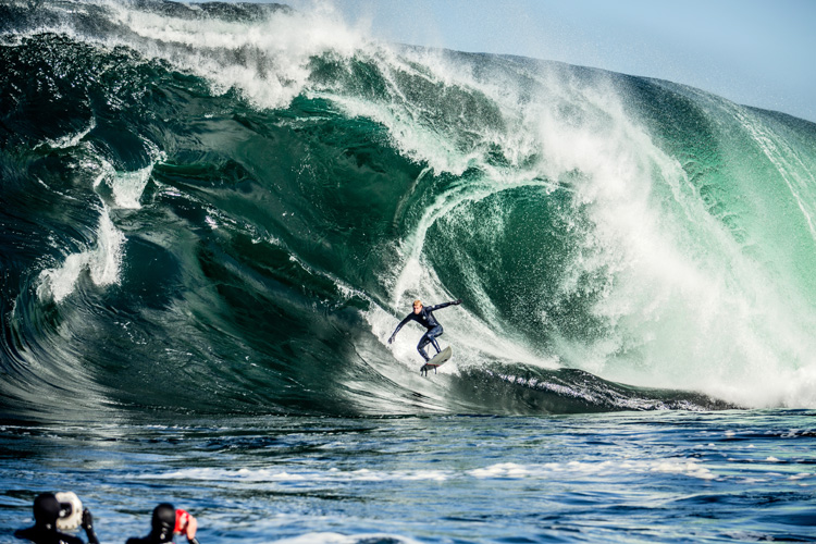 Shipstern Bluff: to survive this wave, you must overcome The Step | Photo: Gibson/Red Bull