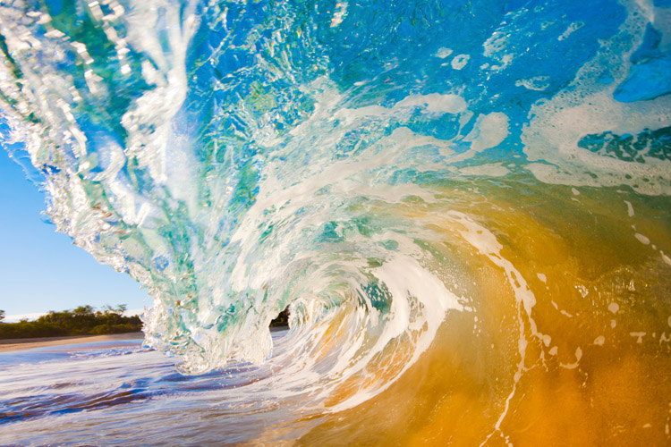 Shore break: a challenging and dangerous wave for bodyboarders | Photo: Shutterstock