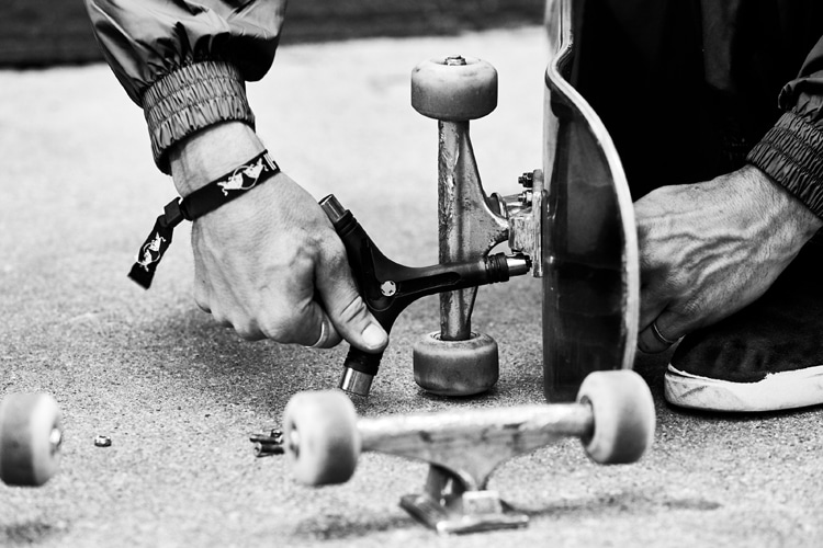 Skate tool: a universal, multifunctional, T or Y-shaped tool that helps you mount hardware and adjust skateboard components | Photo: Red Bull
