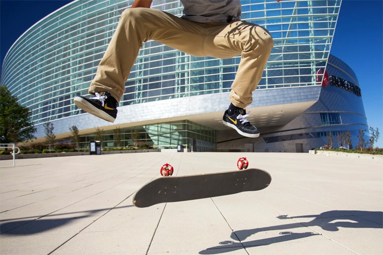 Skater trainers: they will help beginners learn how to ollie faster | Photo: SkaterTrainer