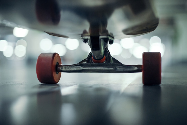 Skateboards: worn-out wheels and bearings produce uncomfortable vibrations and distracting noises | Photo: Shutterstock