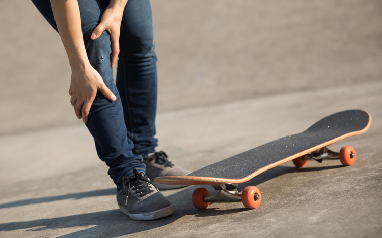 Fractures: broken bones are quite frequent in skateboarding | Photo: Shutterstock
