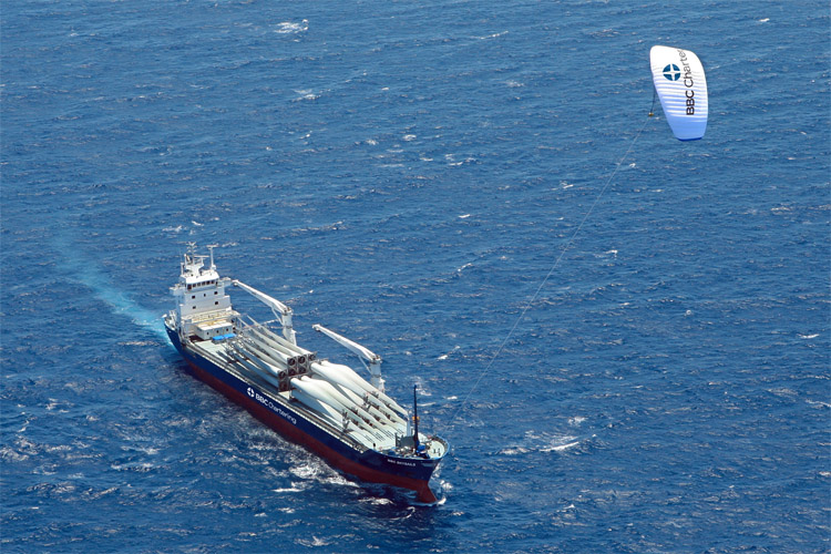 SkySails: using kite power in vessels | Photo: SkySails
