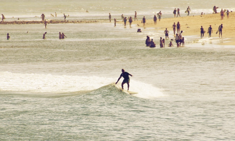 Small waves: try new tricks, explore what you've got | Photo: Steven Straiton/Creative Commons