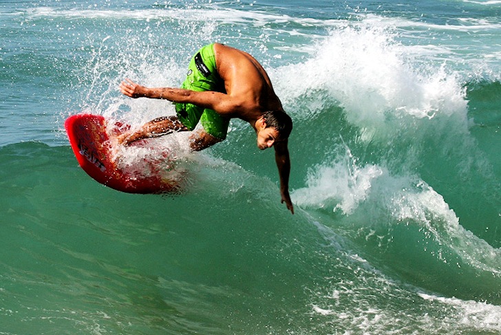 Stand-up bodyboarding: in upright boogie mode with the Original Beater