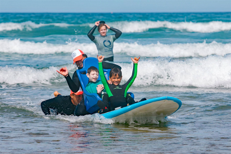 Surf therapy: five days of intensive surfing during the chronic phase of stroke or trauma has an impressive, positive effect on functional outcomes, participation levels, and mental well-being | Photo: The Wave Project