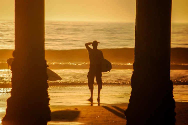 Surfing: lifestyle, sport, art form, and religion | Photo: Shutterstock