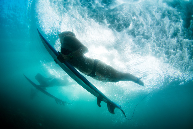 Surfing: the religion that speaks to Mother Nature | Photo: Shutterstock