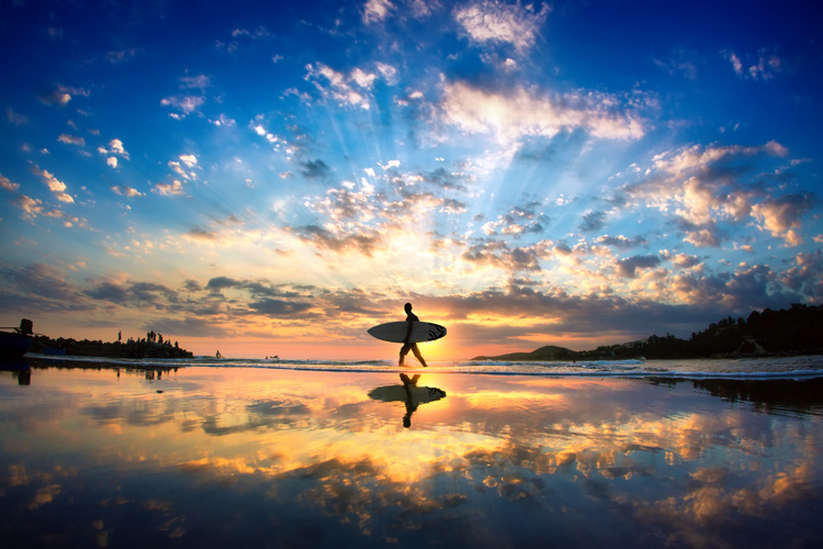Surfing: a belief in the spiritual properties of the ocean wave | Photo: Shutterstock