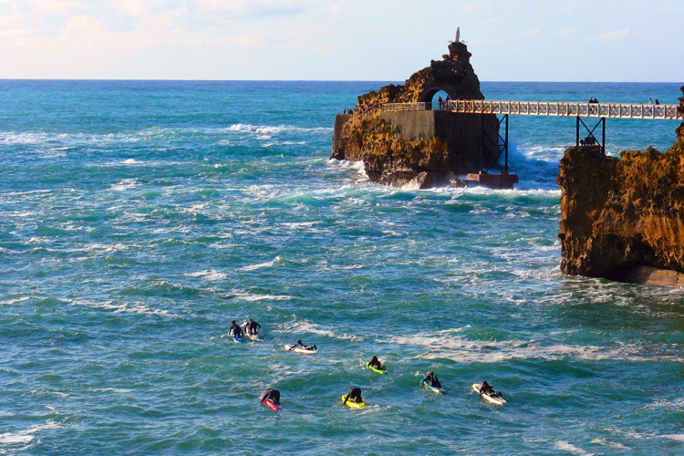 Biarritz: French doctors are prescribing surfing to their patients | Photo: Alberto Cabrera/Creative Commons