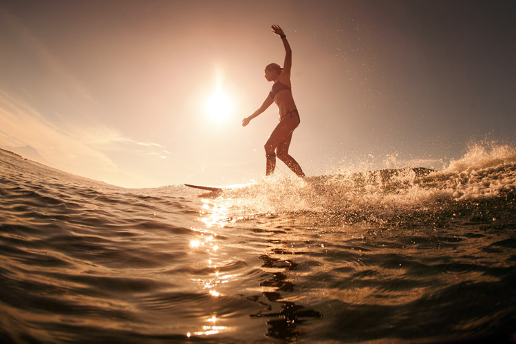 Surfing: you don't need pot to get high | Photo: Shutterstock