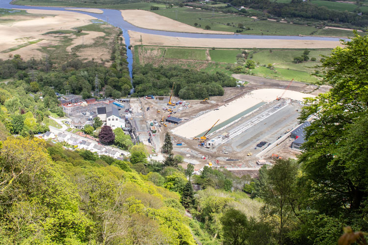 Surf Snowdonia: almost finished, ready to pump perfect rides | Photo: Wavegarden