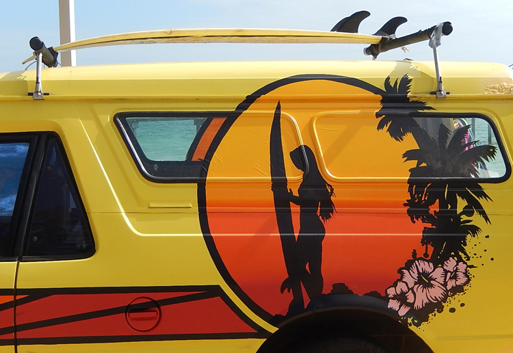 Living in a surf van: keep it clean and clear out the extra stuff | Photo: Michael Coghlan/Creative Commons