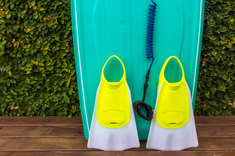Swim fins: choose the right size for your feet | Photo: Shutterstock