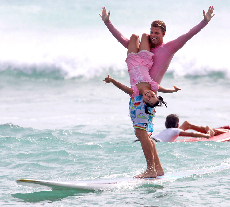 Tandem surfing: you can always have fun with your family | Photo: Hedemann/Creative Commons