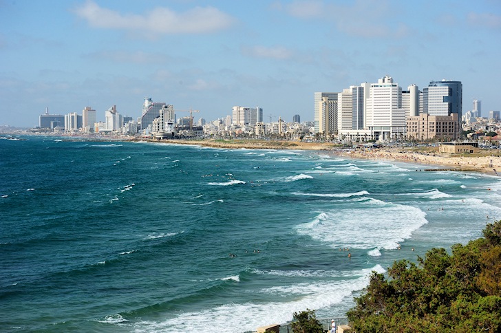 Tel Aviv: Hilton Beach has great waves
