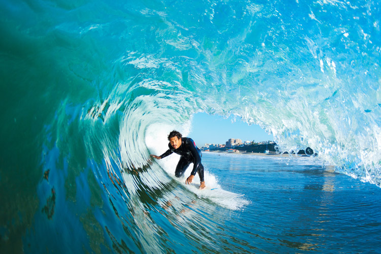 Getting barreled: sometimes it's hard to pull into the first tube | Photo: Shutterstock