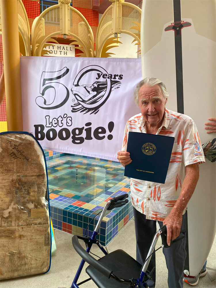 Tom Morey: the inventor of the bodyboard received a proclamation from the city of Oceanside | Photo: Patti Serrano