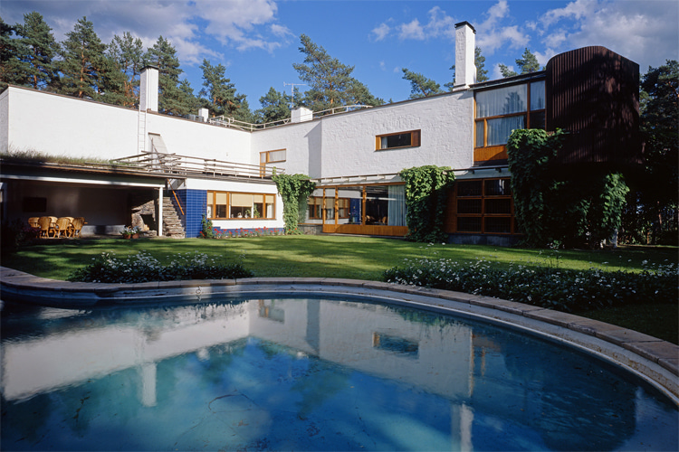 Villa Mairea: designed by Alvar and Aino Aalto and completed in August 1939 in Noormarkku | Photo: alvaraalto.fi