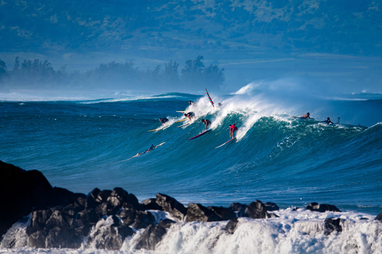 Waimea Bay, North Shore of Oahu: the birthplace of big wave surfing | Photo: WSL