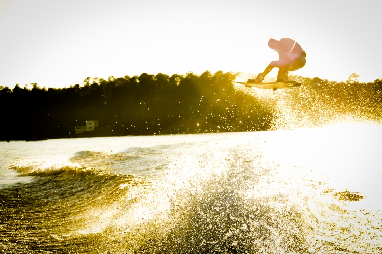 Wakeboarding: consistent waves are hard to get | Photo: James Benninger/Creative Commons