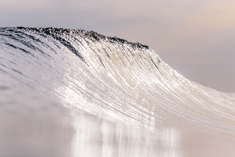 Waves: a liquid enigma that stores different energy levels | Photo: Shutterstock
