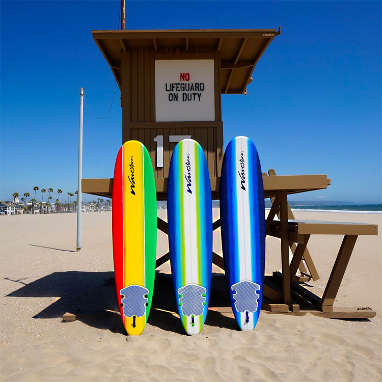 Wavestorm: the most popular surfboard in America costs around $250 | Photo: Wavestorm