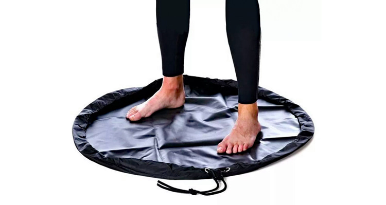 Wetsuit changing mats: they extend the lifetime of your wetsuit