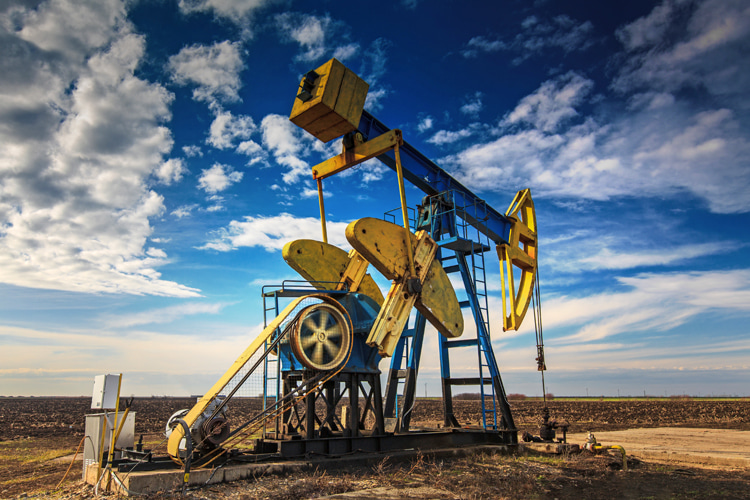 Fracking: the process of extracting oil and natural gas from the Earth's deep layers | Photo: Shutterstock