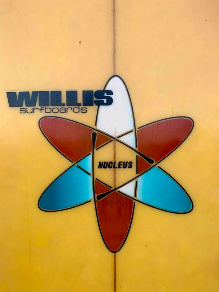 Willis Surfboards: shaped for the giants | Photo: Willis Brothers