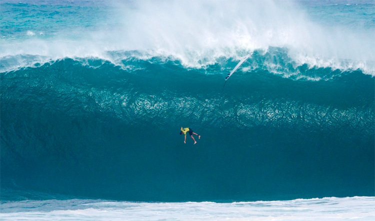 Waimea Bay: one of the most dangerous surf breaks in Hawaii | Photo: WSL