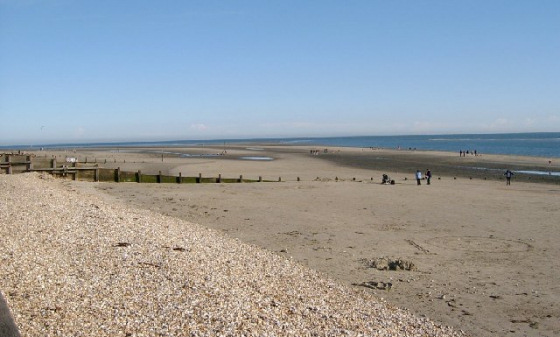 Wittering Beach: there's room for everyone | Photo: Tim Robinson/Creative Commons