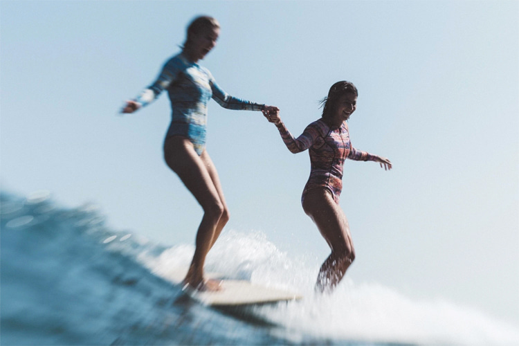 Female surfing: the role of women in the development of the sport grew exponentially in the last decades | Photo: gestalten