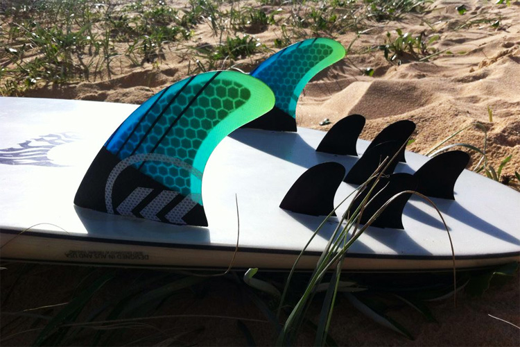 Details about   PACIFIC VIBRATIONS LokBox 2.1 fin Kelly Slater Lox Box TRI 3 SURFBOARD FINS 